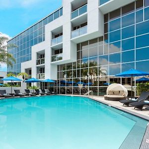 Sawgrass Grand Hotel And Suites Sports Complex